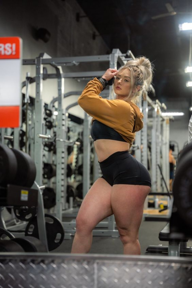 Miranda Cohen Workout Sexy Body