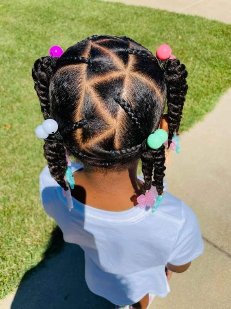 Cornrows in symmetrical design