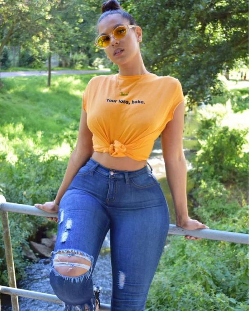 slim thick girls outfits