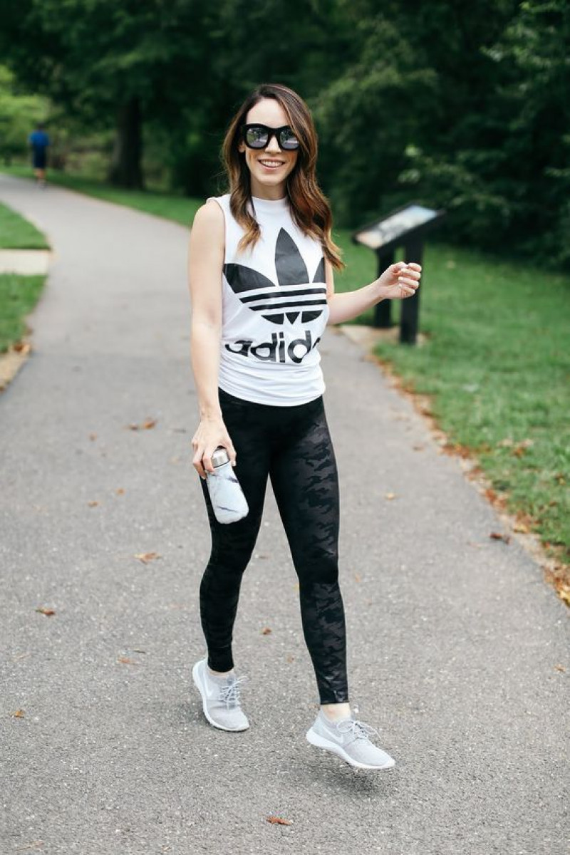 Camo Leggings Outfit