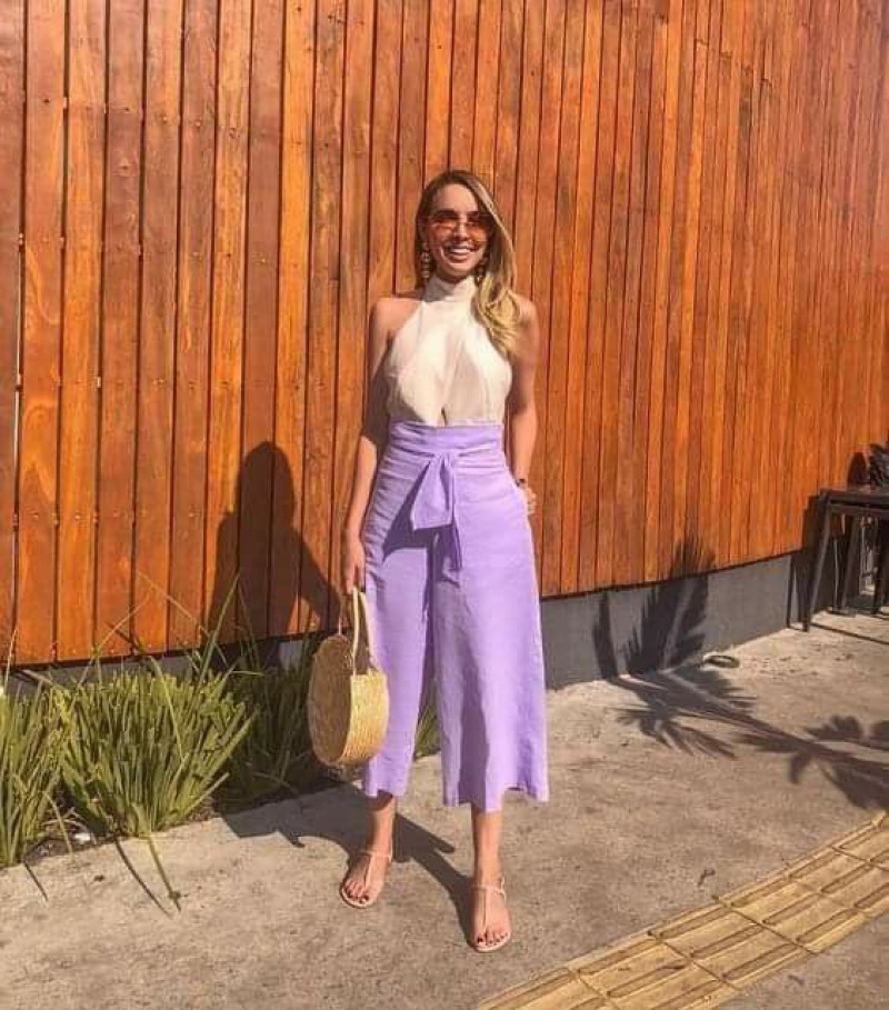 outfit of the day, capri pants, purple and violet denim skirt skirt, white crop top, beige flip-flop, beige sandal