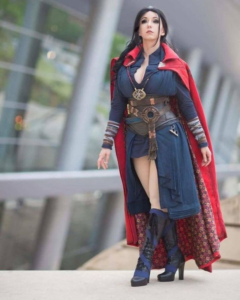 Doctor Strange cosplay