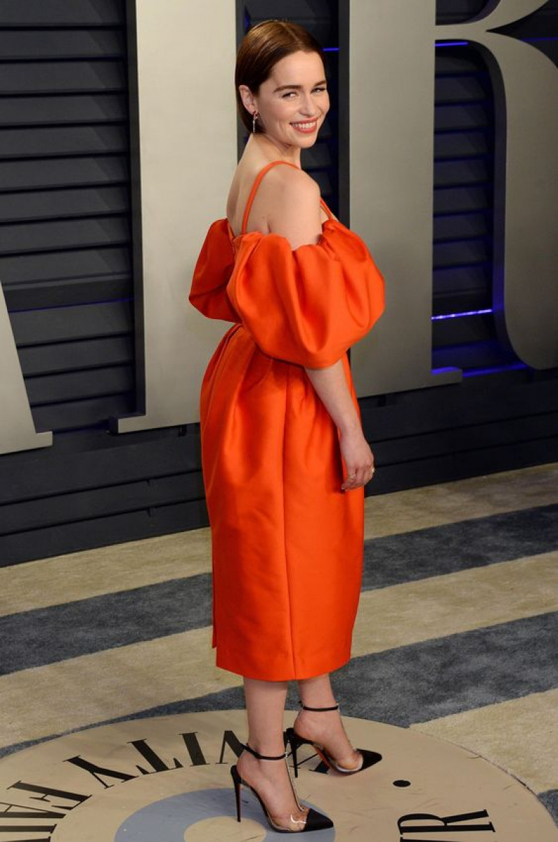 fashion model, high-heeled shoe, emilia clarke, oscar party