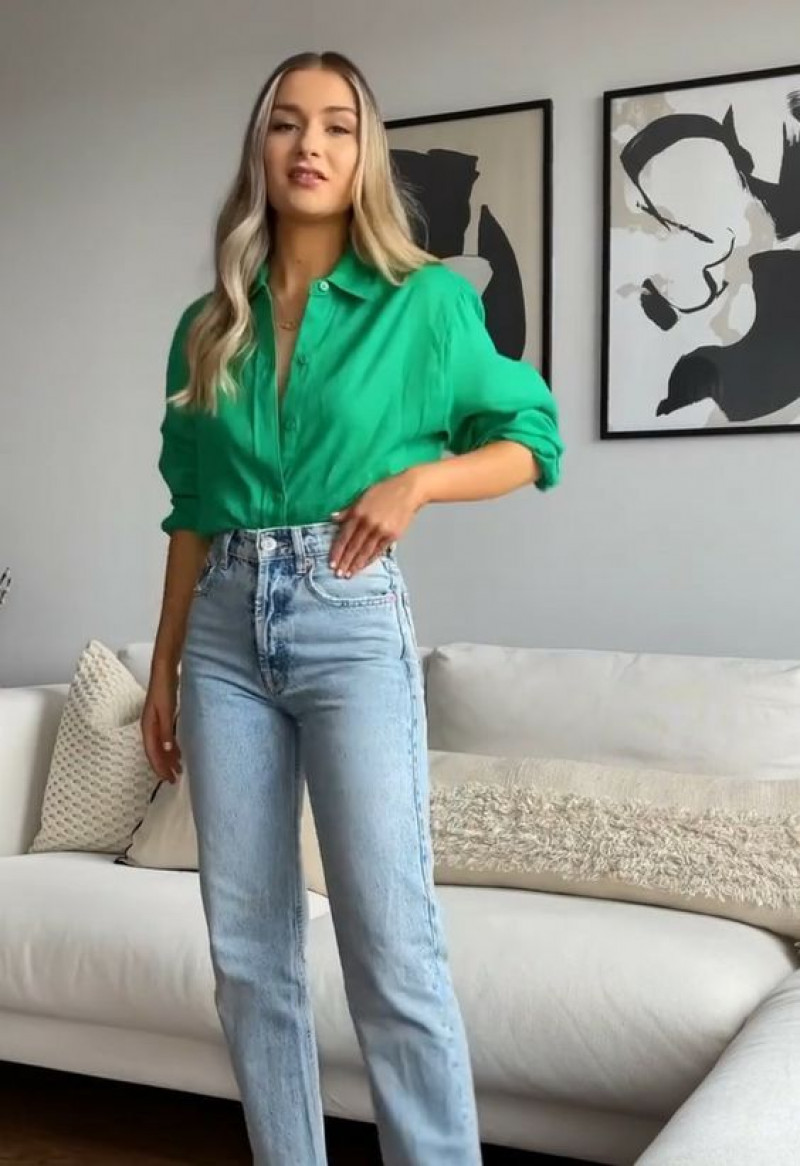 light blue jeans, green blouse