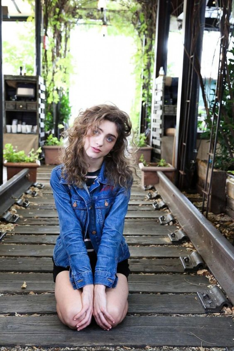 nancy wheeler, natalia dyer, light blue casual jacket