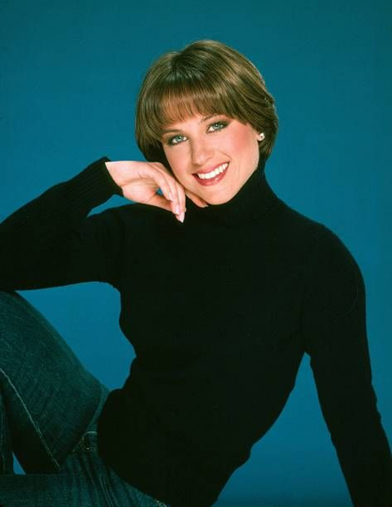 dorothy hamill haircut 80s, figure skating, dorothy hamill, short hair