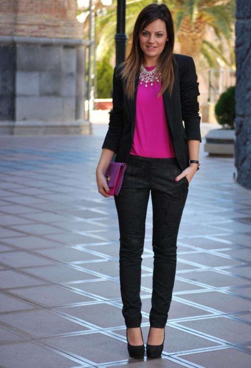 outfit blusa fucsia