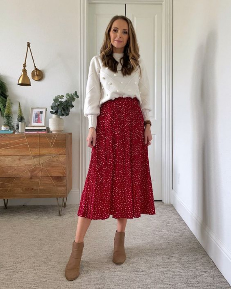 church outfits, luggage and bags, winter clothing, kimono fashion, retrofête, red pleated skirt skirt, white upper, beige casual boot chelsea and ankle boot