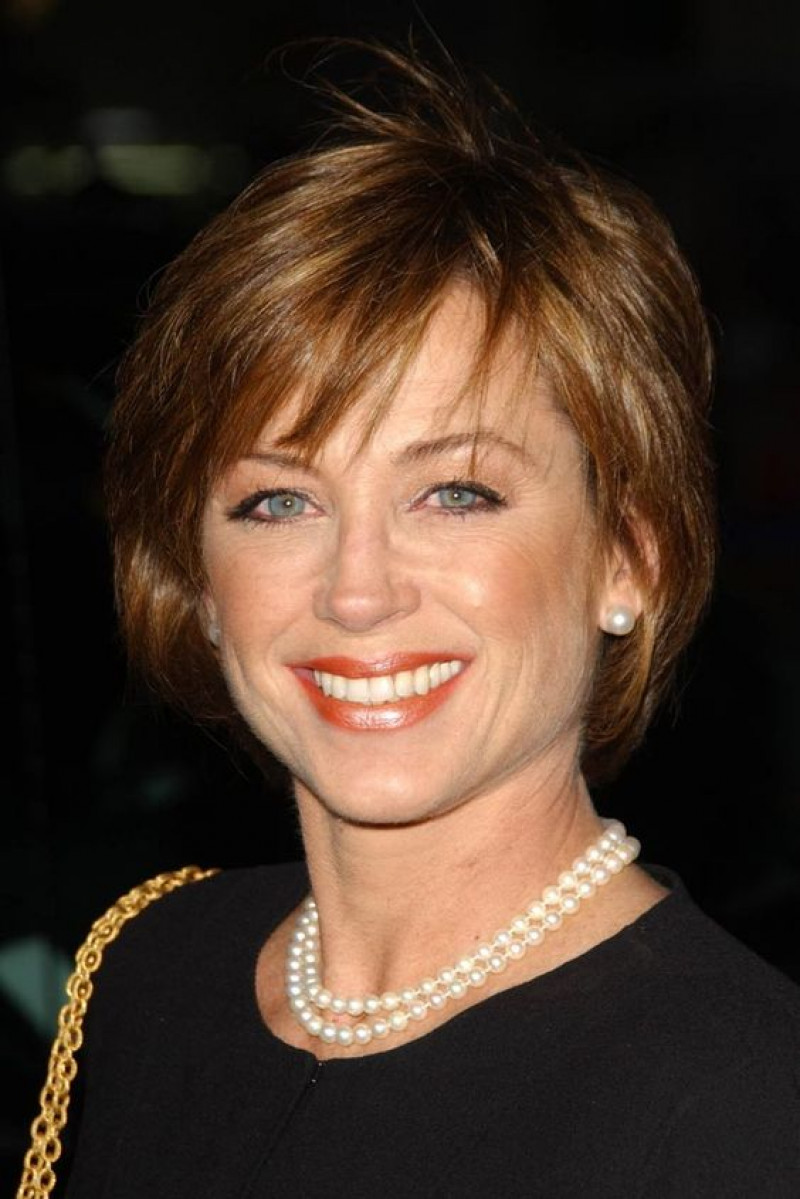 beauty, dorothy hamill, hair coloring, brown hair, long hair, pixie cut