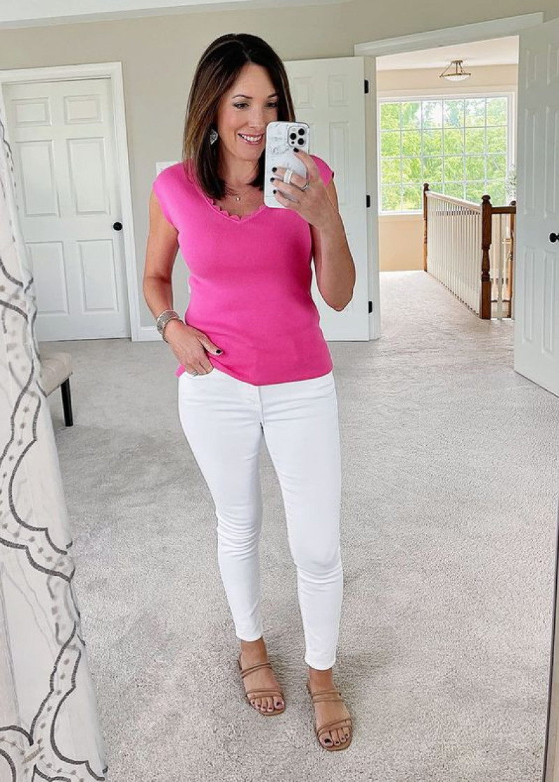 white jeans, pink top, beige sandal