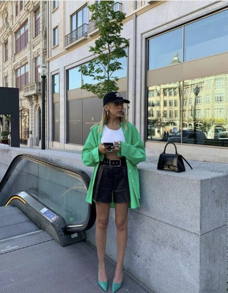 green oversized shirt, oversized silk shirt, outfit women's, black leather short