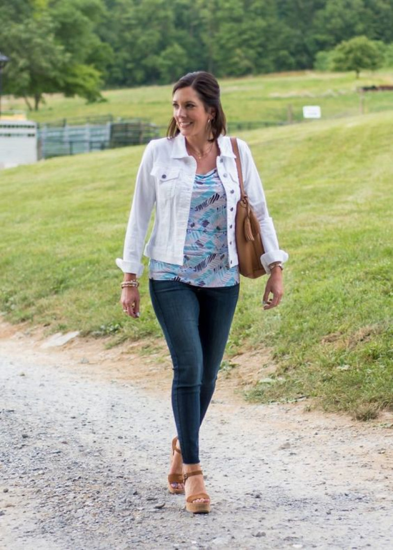 jeans, slim-fit pants, blue casual trouser, beige formal sandal