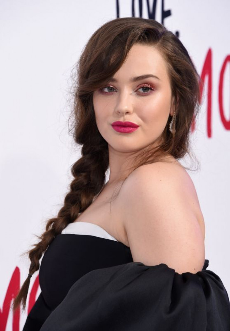 katherine langford hot sexy, katherine langford