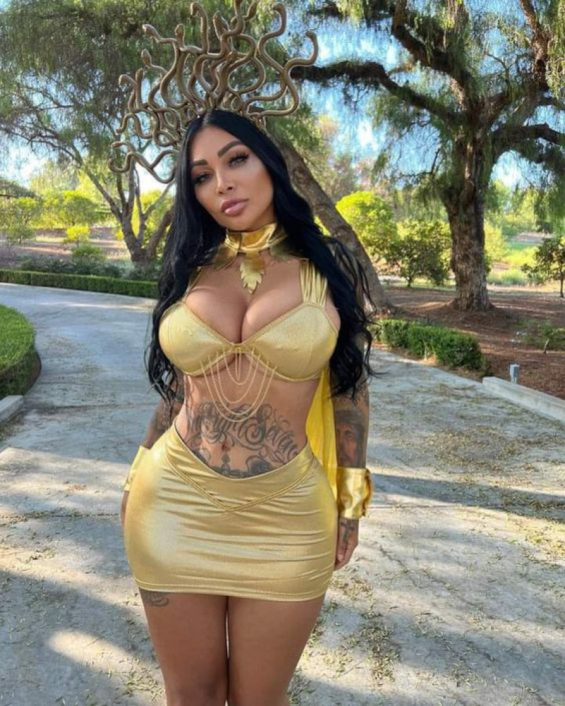 brittanya razavi, rock of love with bret michaels, brittanya o'campo, black hair, net worth