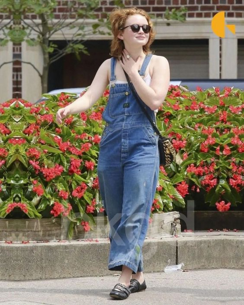 Sadie Sink Sexy Figure