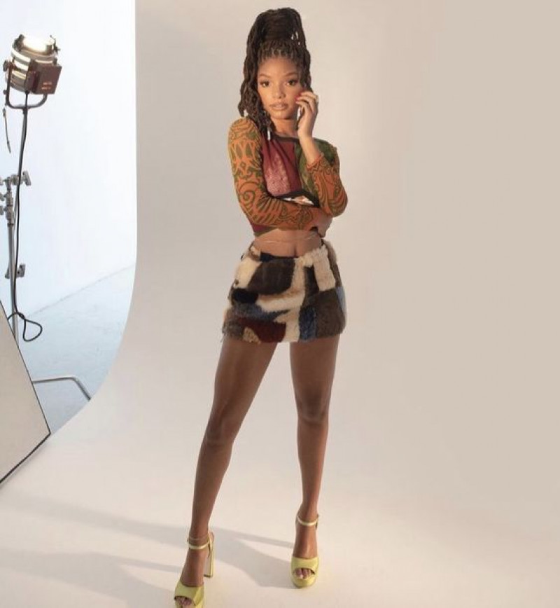 Halle Bailey Hot Legs