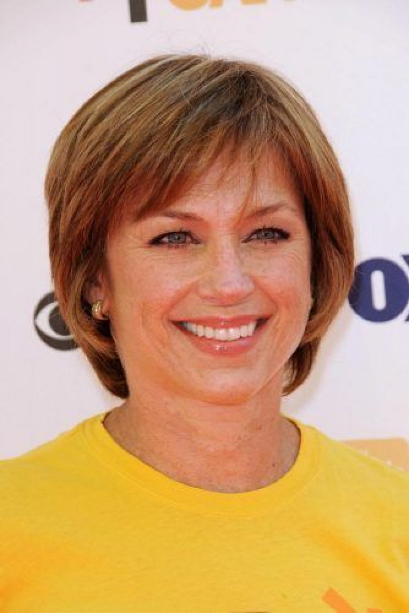 , facial expression, hair coloring, surfer hair, brown hair, pixie cut, bob cut