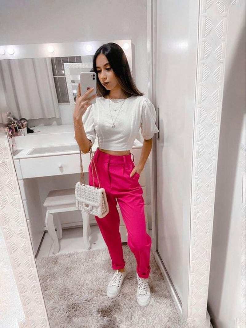 shoulder, formal wear, long hair, pink casual trouser, white sweatshirt, white sneaker